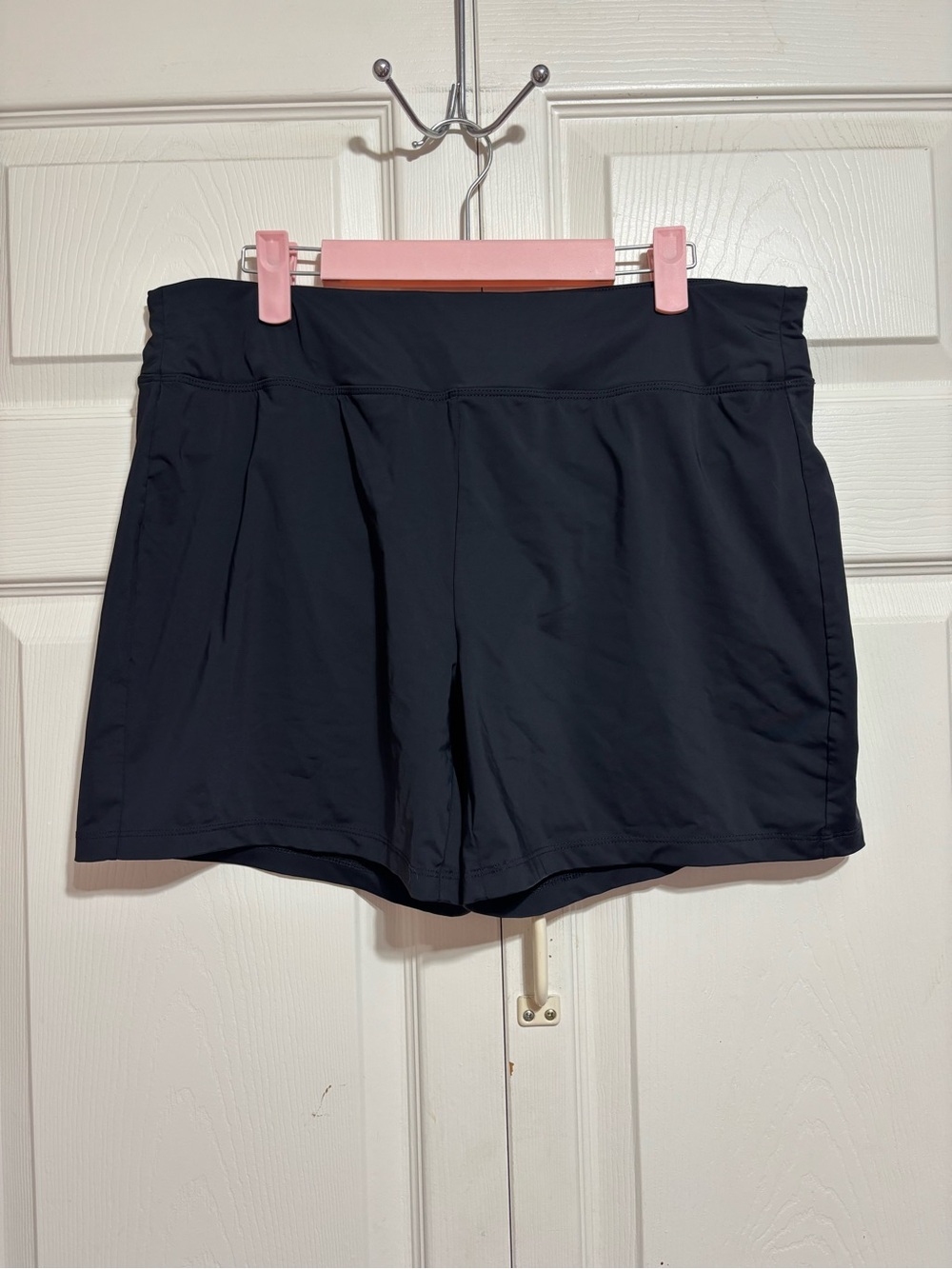 Duluth Trading Co Black Swim Shorts - Women's